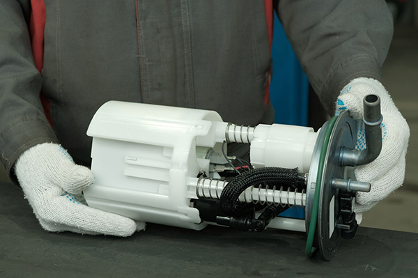 علائم خرابی پمپ بنزین خودرو