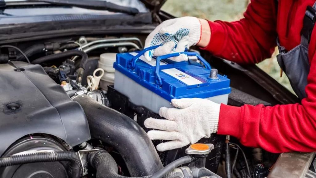 عمر مفید باتری ماشین چند سال است؟